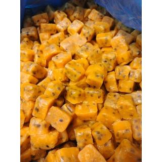 Маракуйя кубик с косточкой замороженная от производителя из Китая купить дёшево оптом по низкой цене