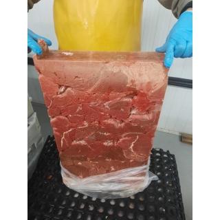 Замороженная говядина б/к (бескостная) высший сорт купить оптом в Москве по ценам производителя