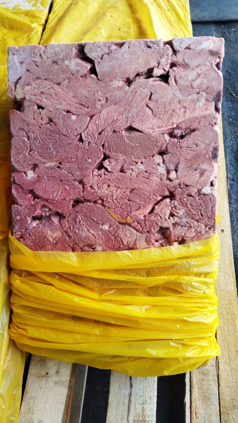 Говядина б/к компенсат 95/5 ГОСТ (первый сорт) купить мелким и крупным оптом по ценам производителя