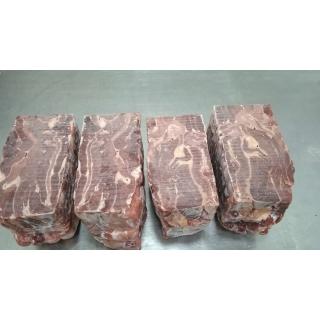 Замороженное мясо говядины ГОСТ 54704-2011 б/к (бескостной) купить оптом по ценам производителя