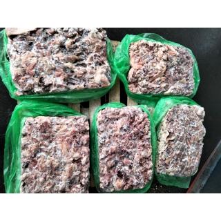 Говяжья обрезь в блоках замороженная от МПК «Салют» купить оптом в Москве по ценам производителя