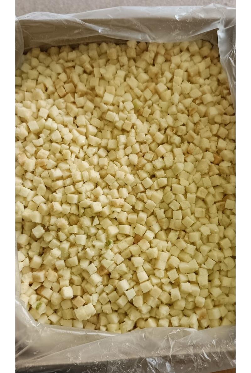 Яблоко кубик замороженное купить мелким оптом в Москве недорого по цене производителя из России