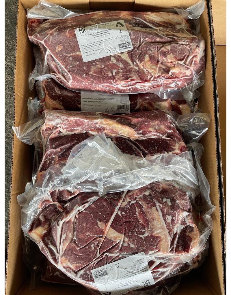 Замороженная говядина шейный отруб от производителя из Беларуси купить оптом недорого по низкой цене