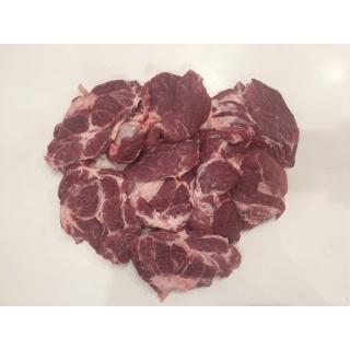 Замороженная шейка свиная ГОСТ 31778-2012 купить оптом в Москве по ценам производителя