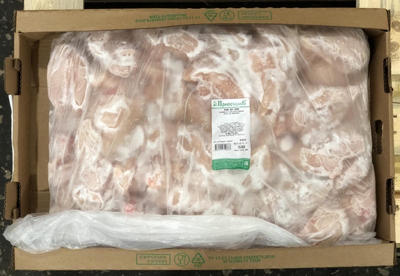 Замороженное филе куриной грудки ЦБ монолит от производителя «Приосколье» купить оптом в Москве